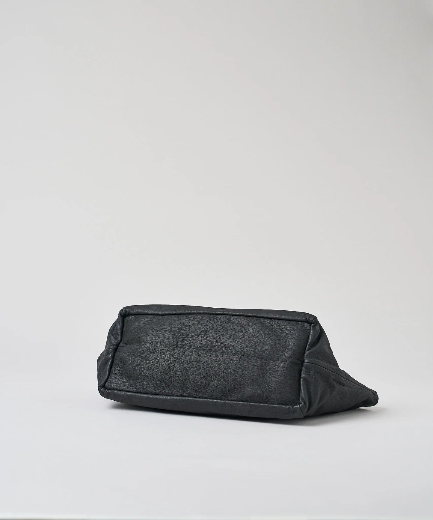 Dachs tote bag S (black) / goatskin "BARE" - REN WEB SHOP