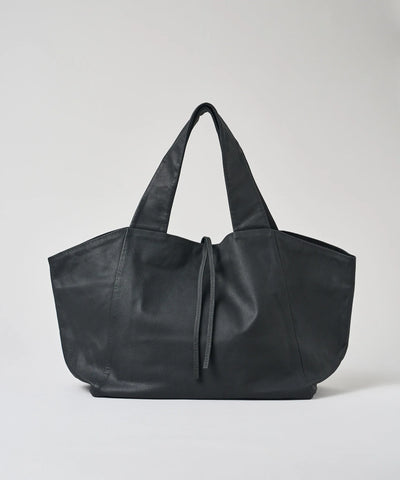 Dachs tote bag M - Black / goatskin Bare