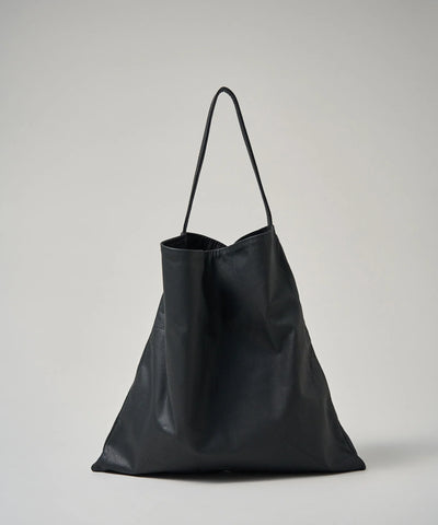 Basic square L - Black / goatskin Bare