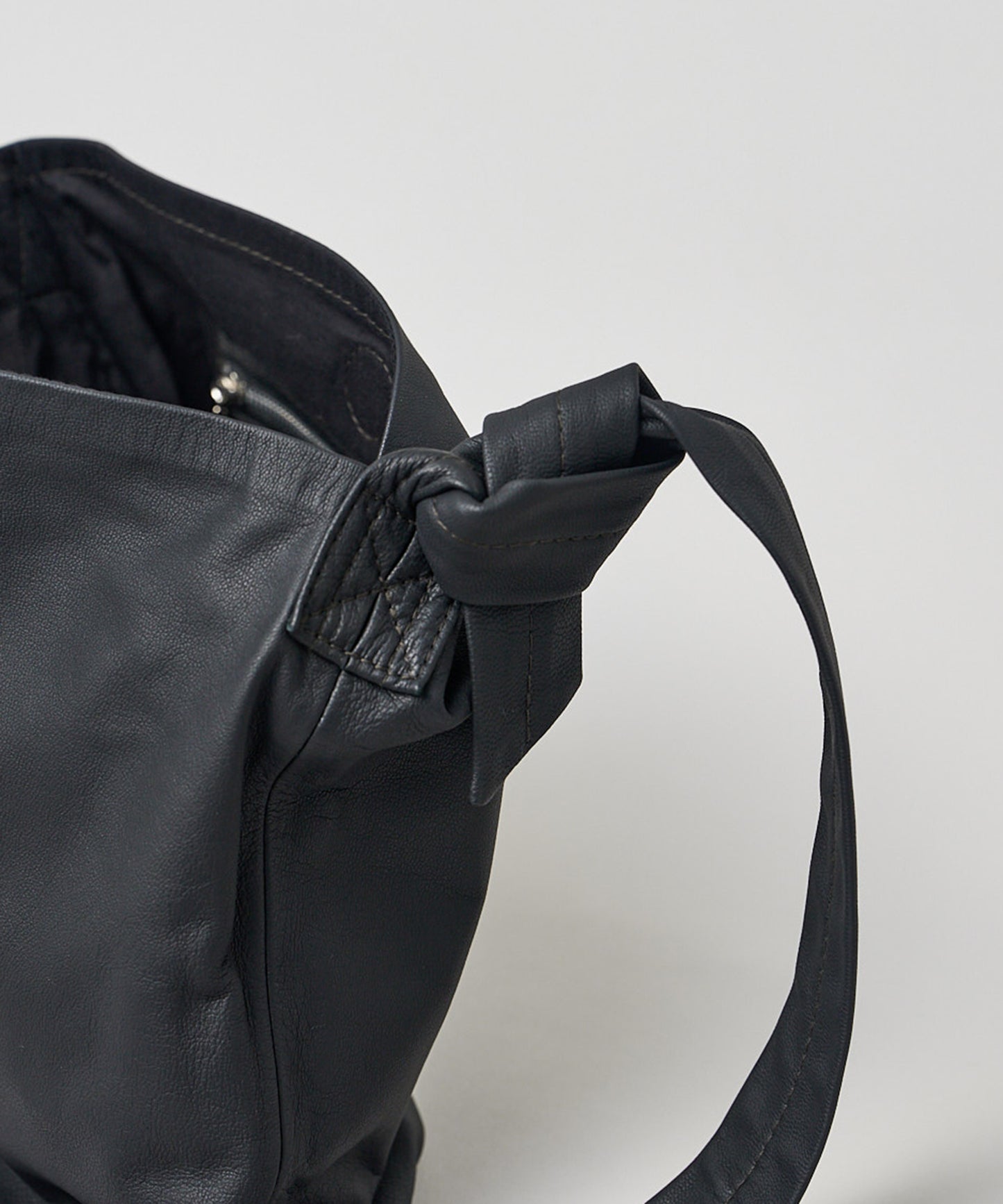 #11/ Stroll shoulder bag (dark brown) / goatskin "BARE"