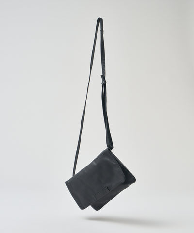 Clutch shoulder bag XS (black) / goatskin