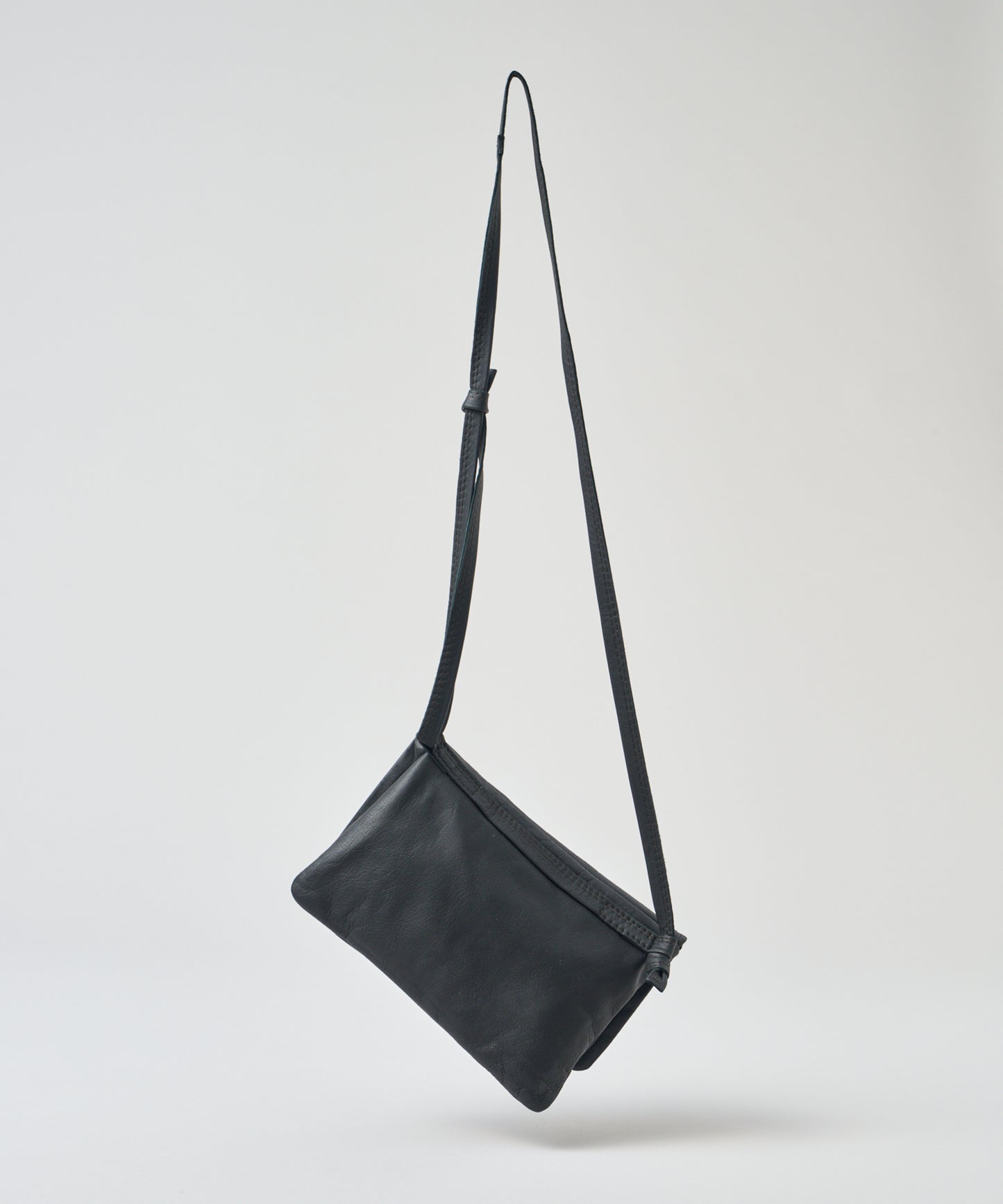 #11 / 手拿包 XS (黑色) / 山羊皮 "BARE"