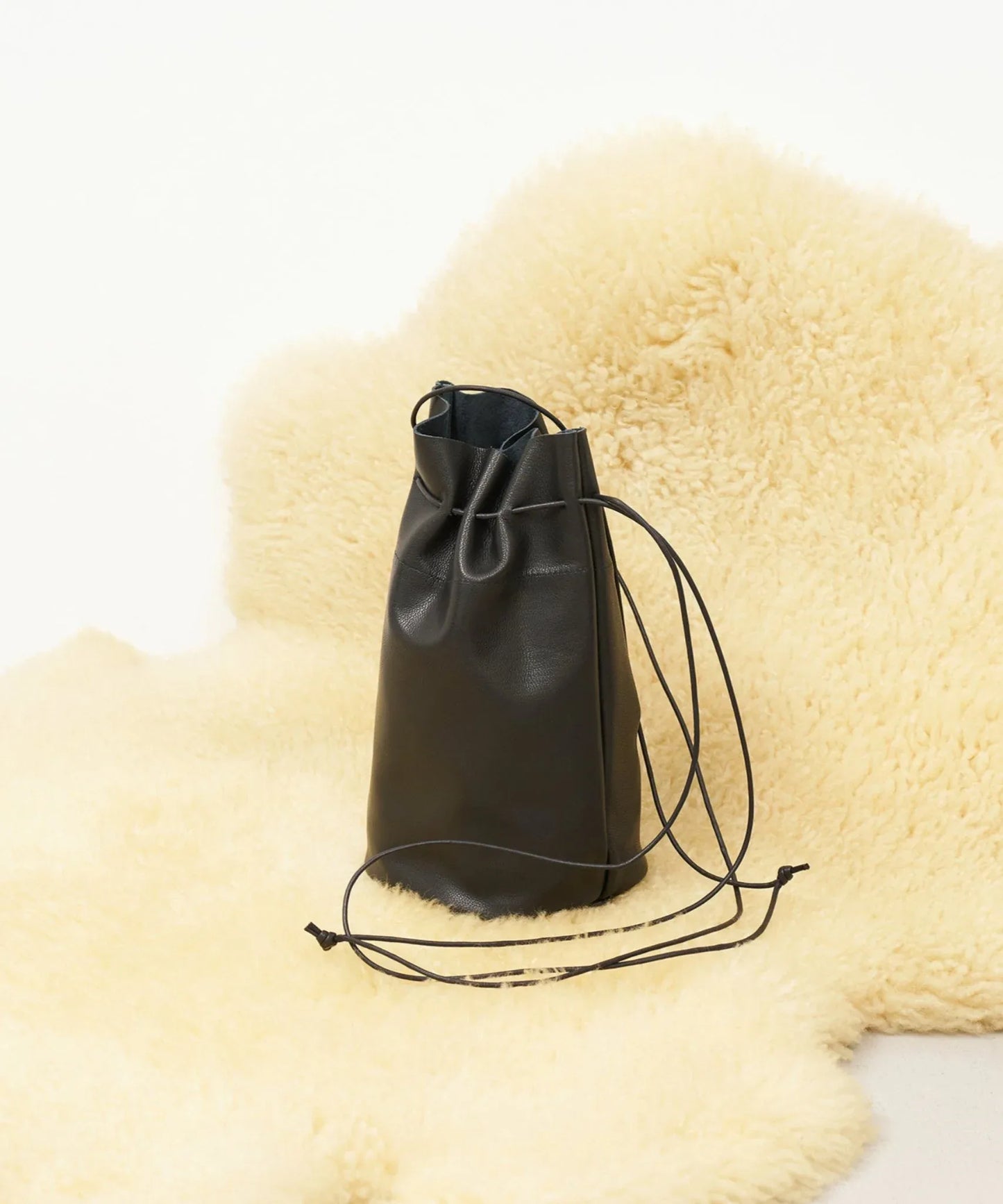 Canister bottle / goatskin Still - REN WEB SHOP