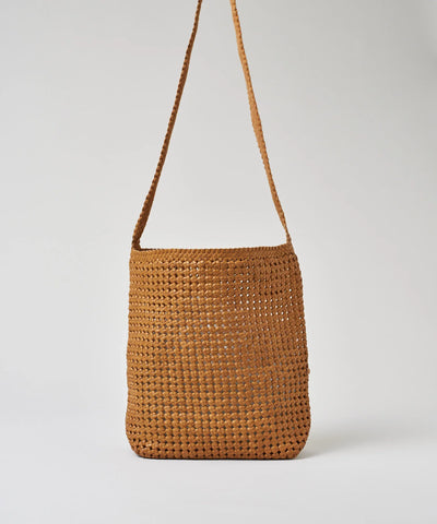 方形肩包(驼色)/ 山羊皮“GOAT MESH”