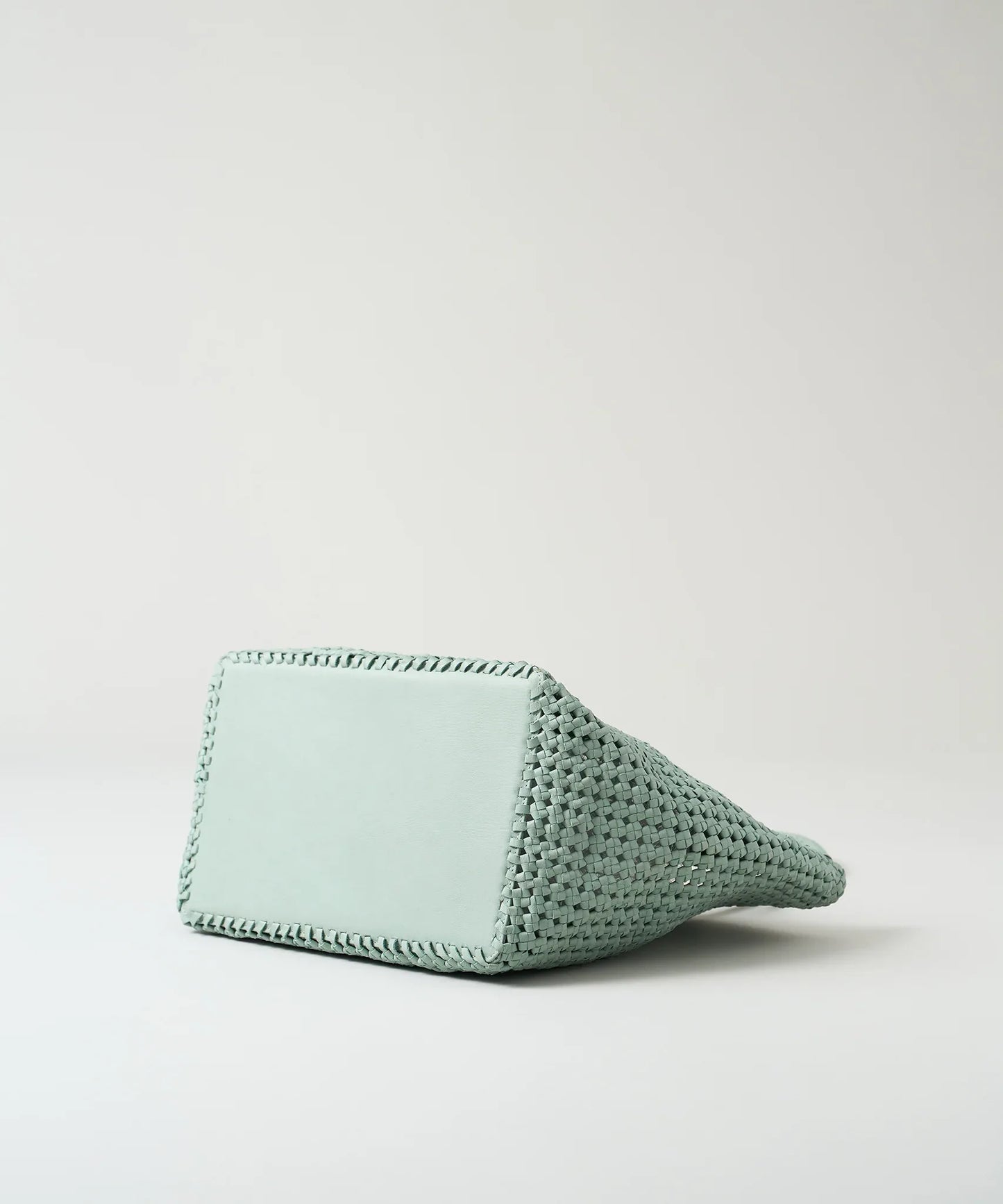 Book carry (sage green) / goatskin "GOAT MESH" - REN WEB SHOP