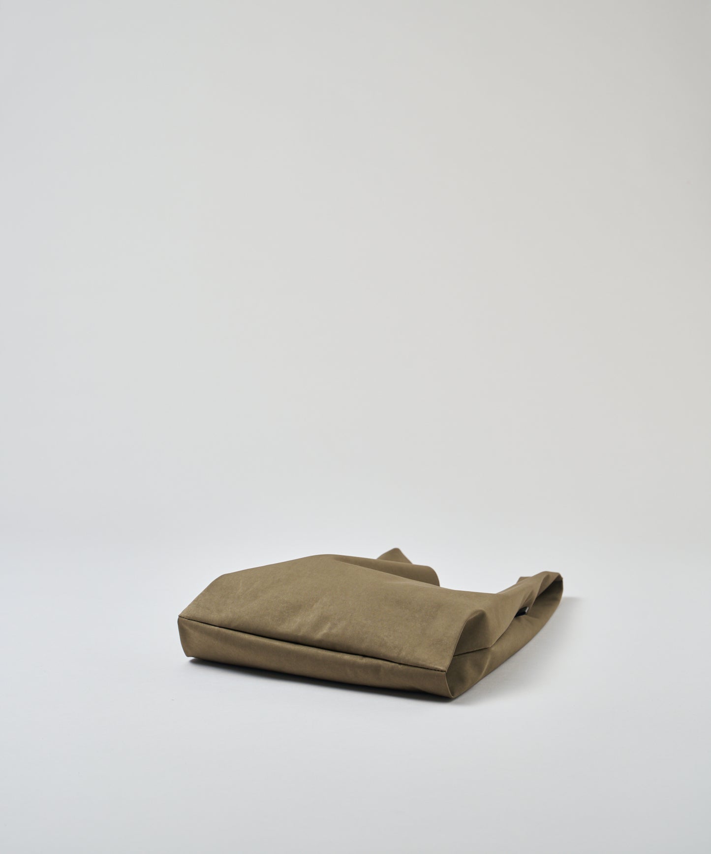 【25AW】#89/禮地袋(卡其色)/HD NYLON