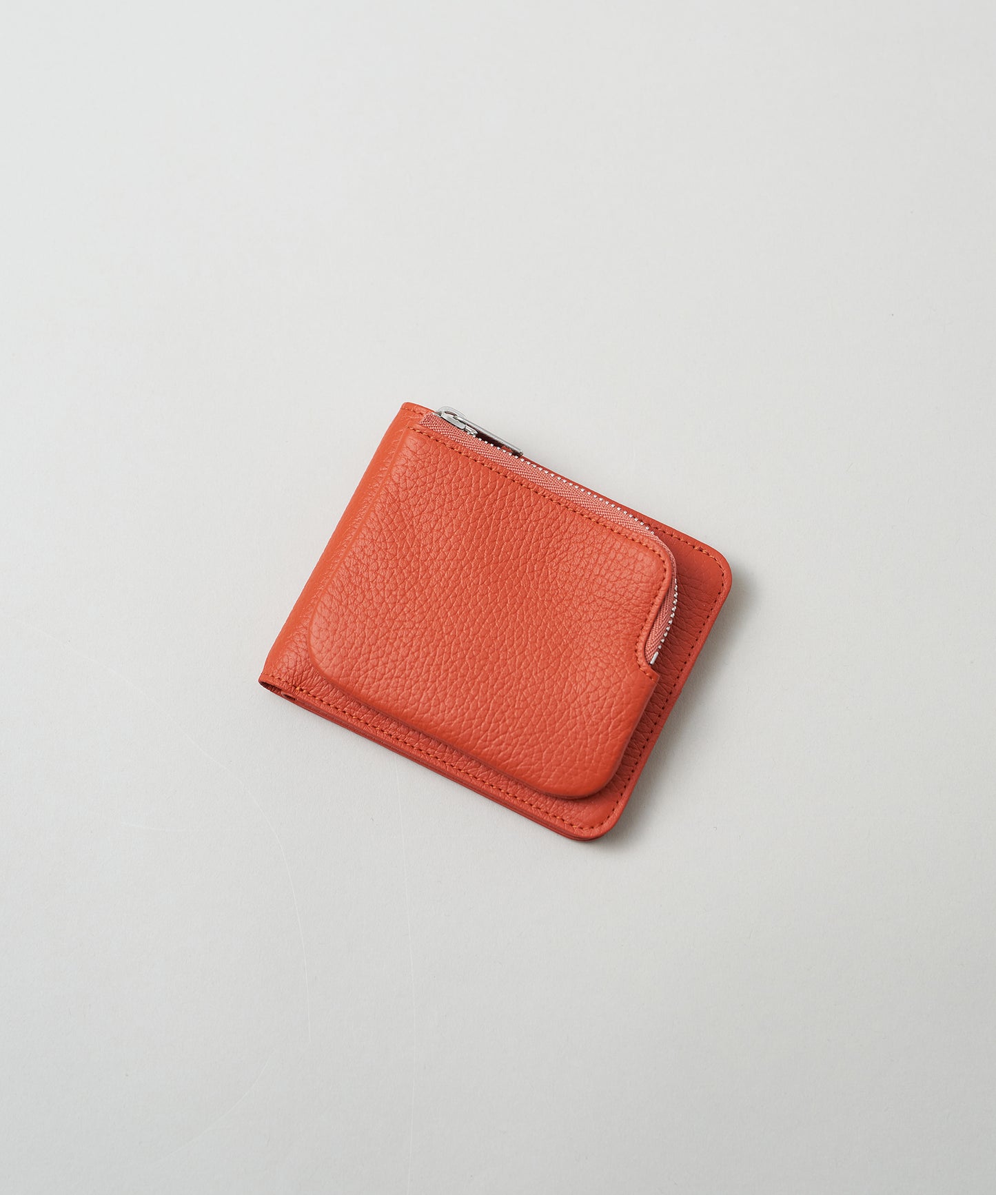 Patch pocket wallet - scarlet / cowhide EN