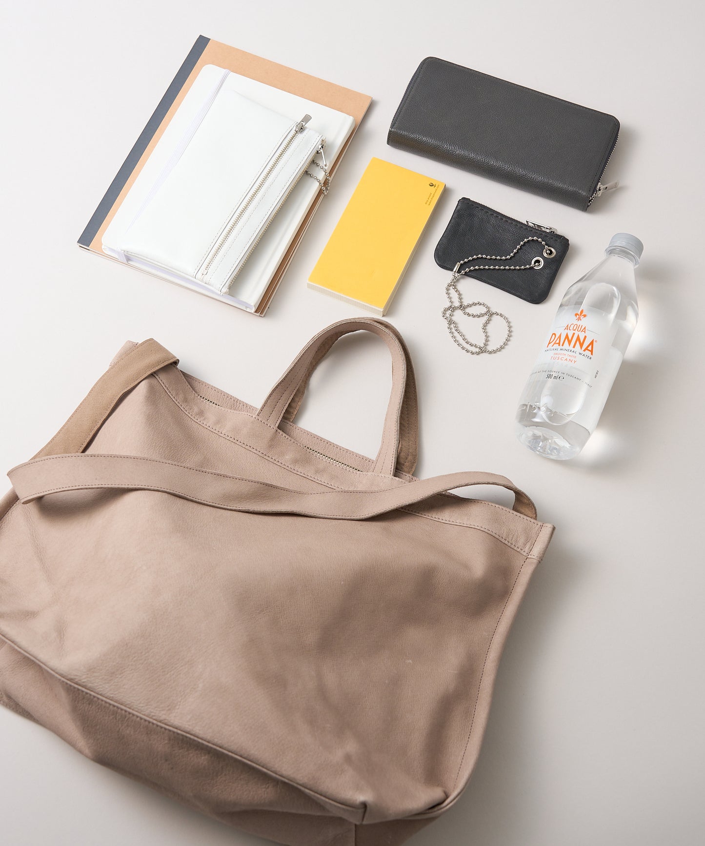 #30/ Basic zip tote Bag (black) / pigskin "HALLIE"