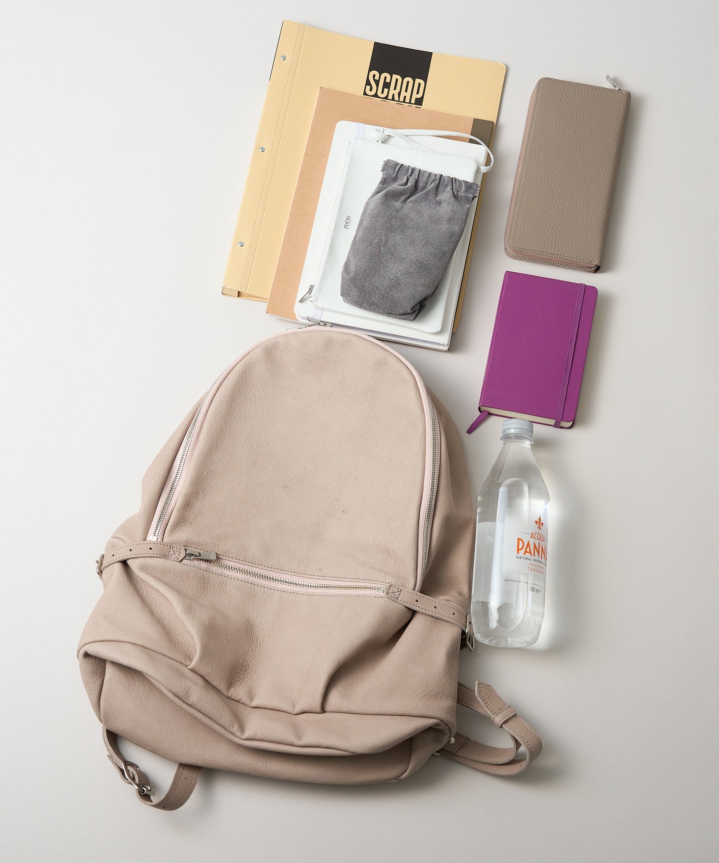 #30 / 寬大手提包 L / 豬皮“HALLIE”