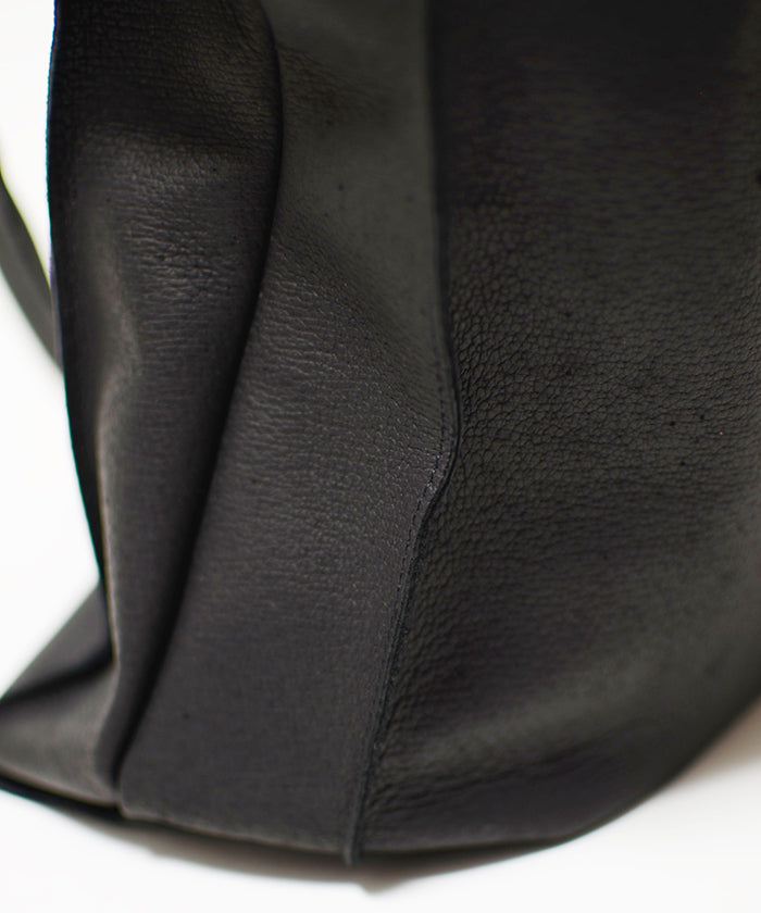 #30/ Reji-bukuro sling type L / pigskin "HALLIE"