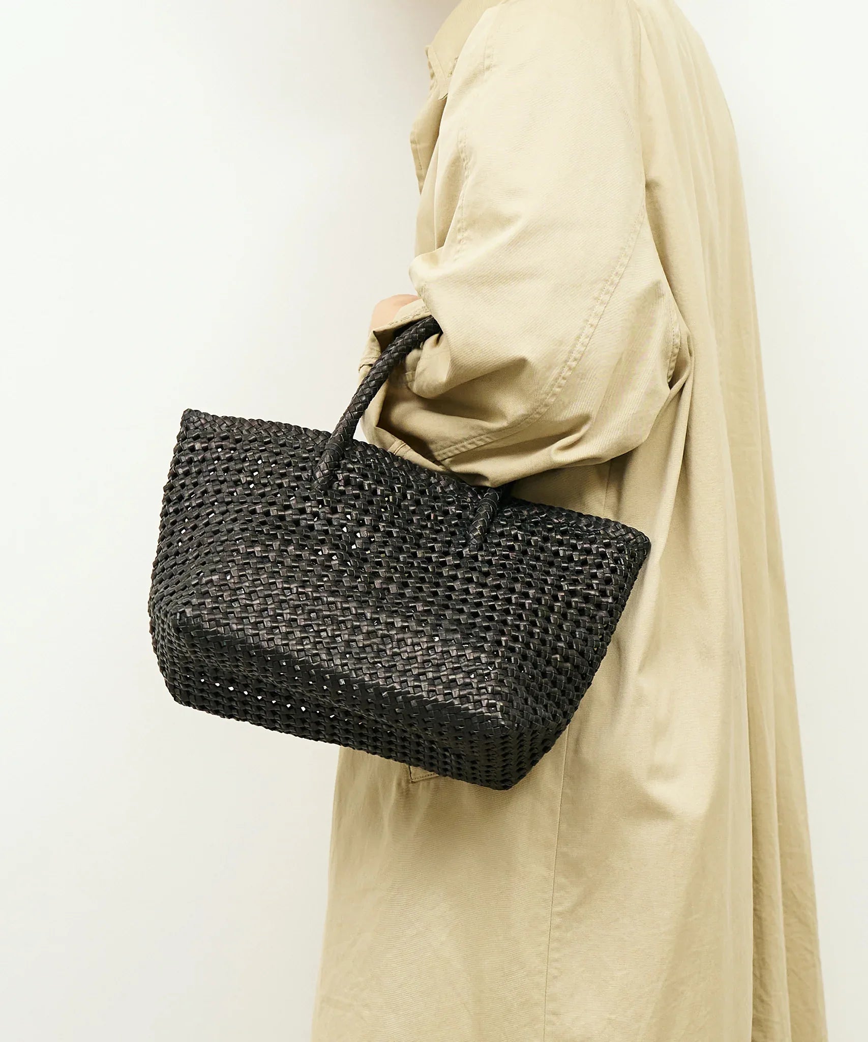 Basket tote bag S (black) / goatskin
