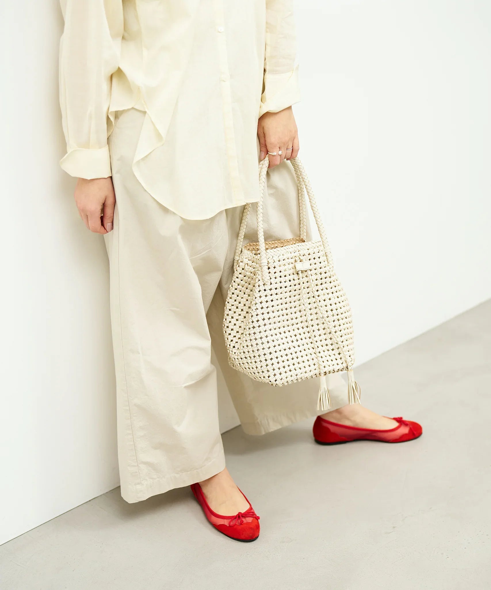 Tassel tote bag (oatmeal) / goatskin