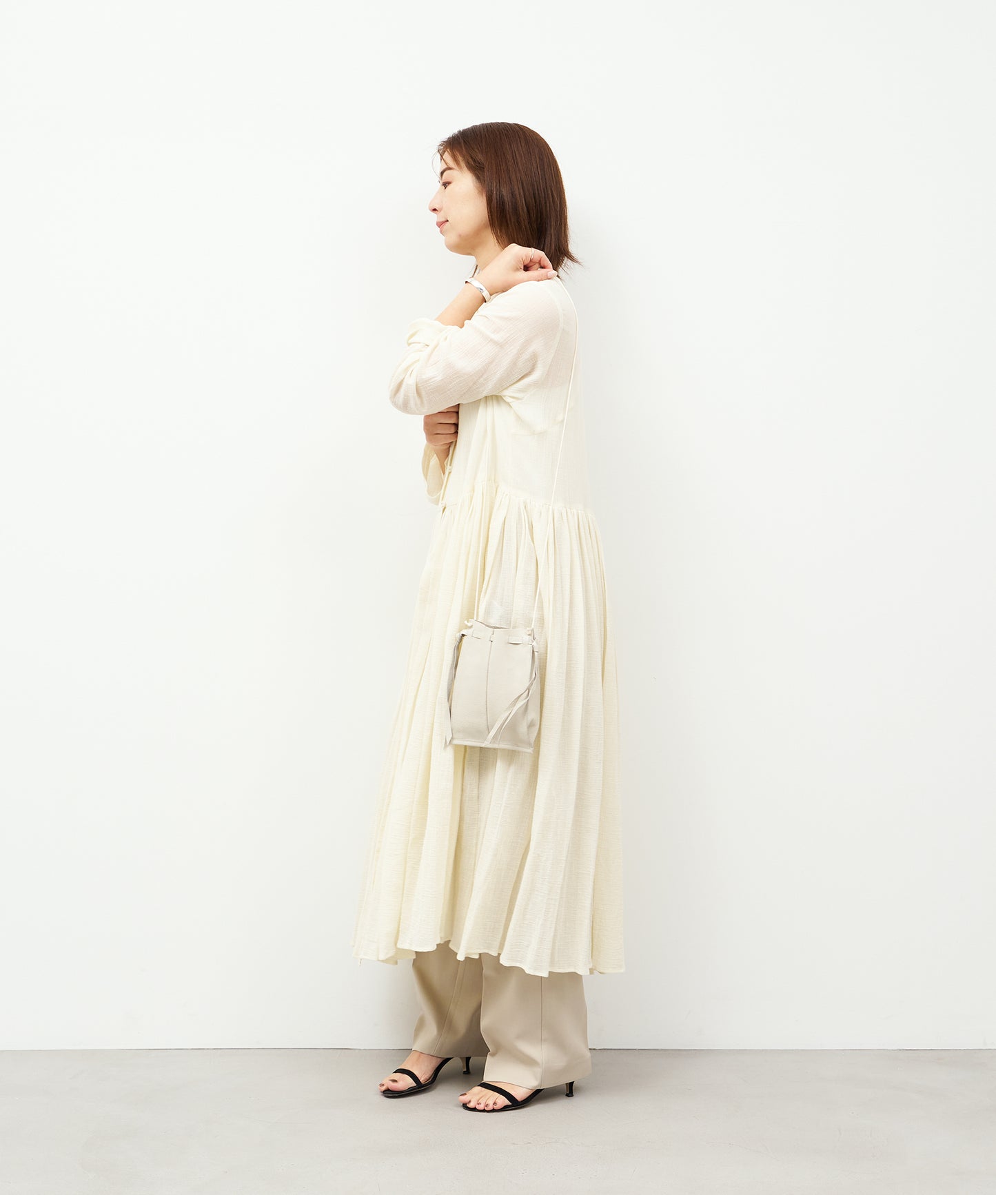 #30/ 药用小袋(燕麦片)/ 猪皮“HALLIE”