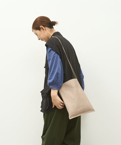 #30 / 扁平單肩包 / 豬皮“HALLIE”