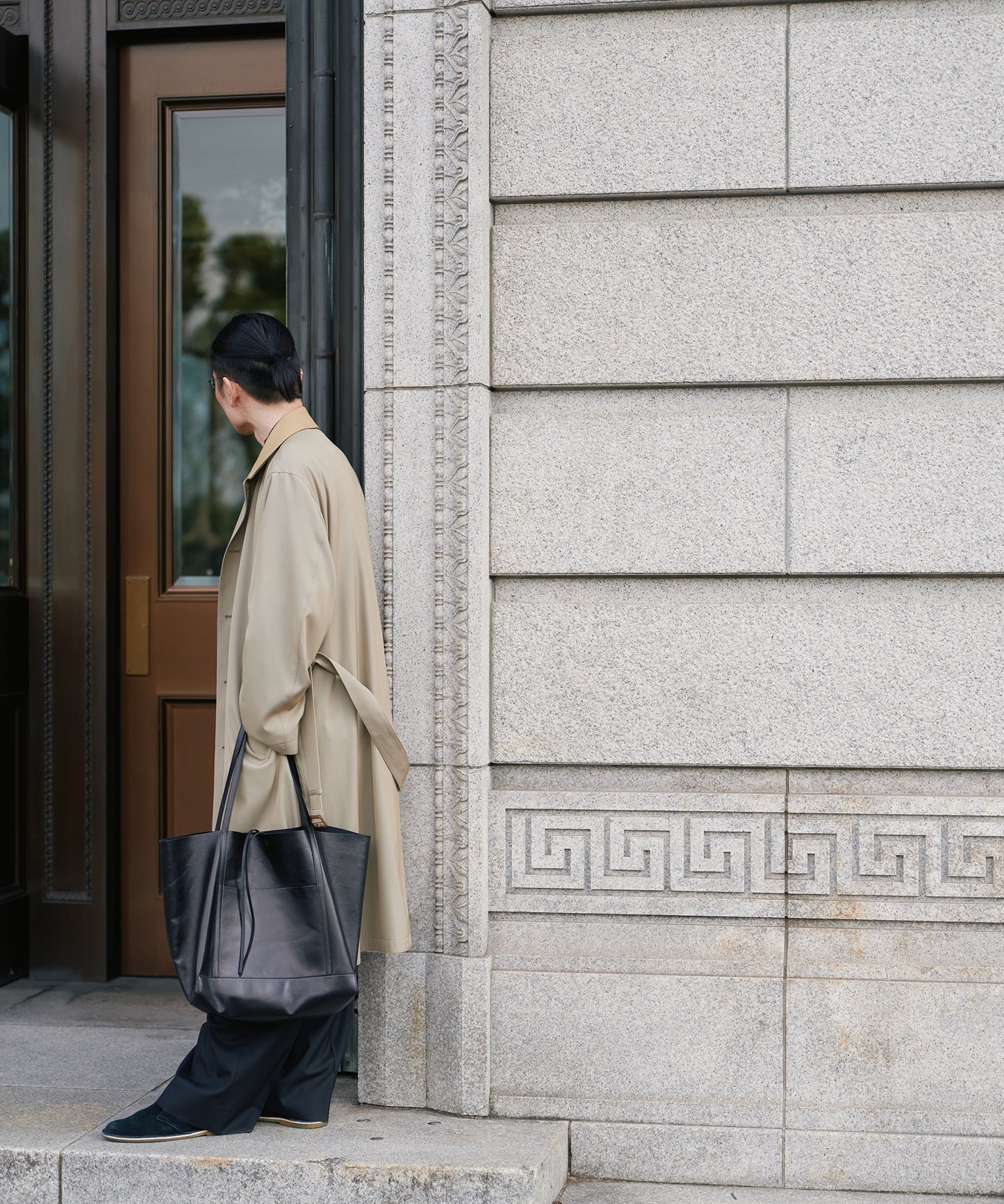 #45/ 超大手提包 / 牛皮“APERTO”