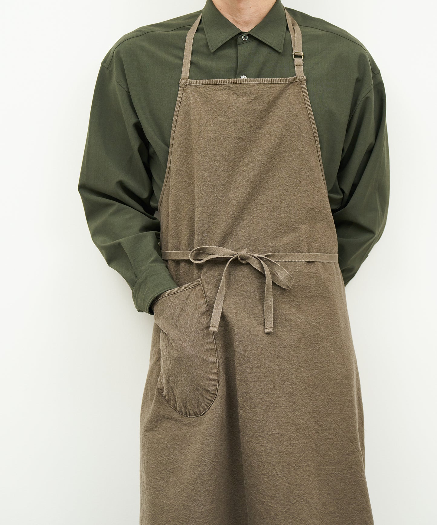 #75/ Uni-Apron /“自然染料”