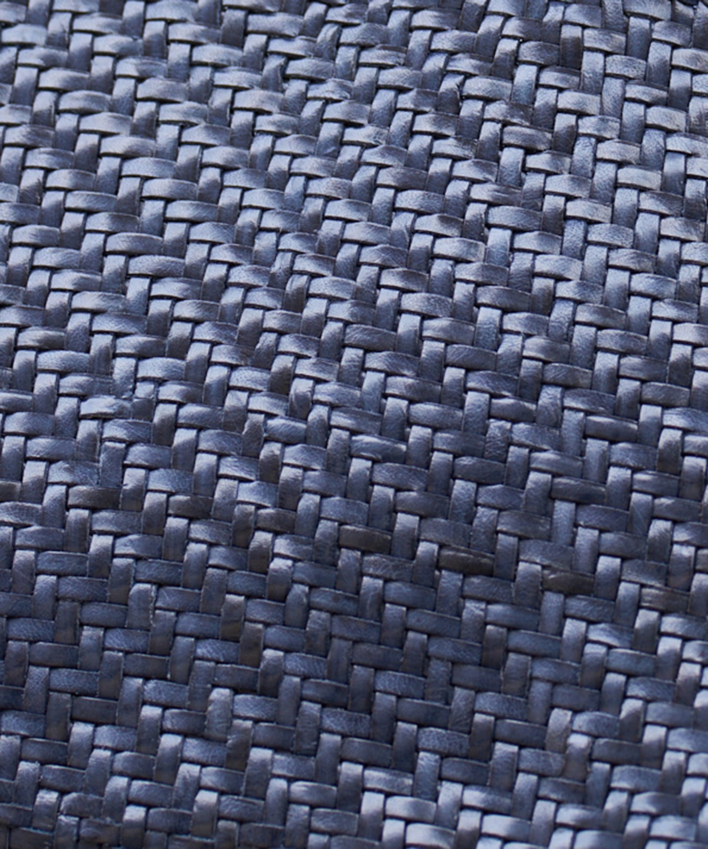 #57/ Mercado 手提包 (经典海军蓝) / 牛皮“BUFFALO MESH”