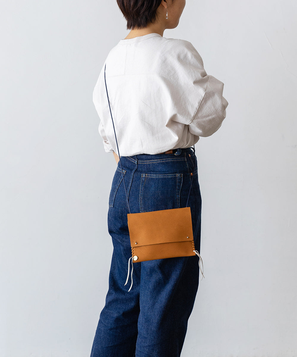 #30/ WORKSHOPKIT -Pocket shoulder- / pigskin "HALLIE"