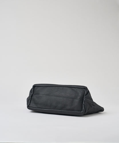 #11/ Dachs 手提包 S（黑色）/ 山羊皮“BARE”