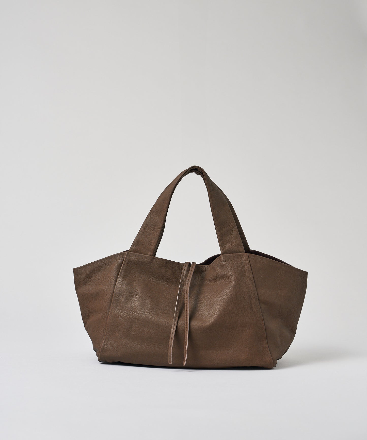 #11 / Dachs tote bag S (dark brown) / goatskin "BARE"