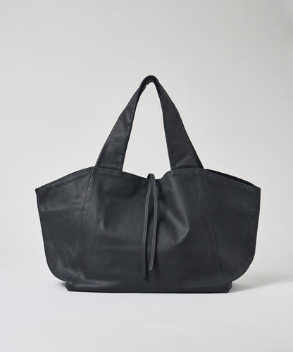 #11 / Dachs tote bag M (black) / goatskin "BARE"