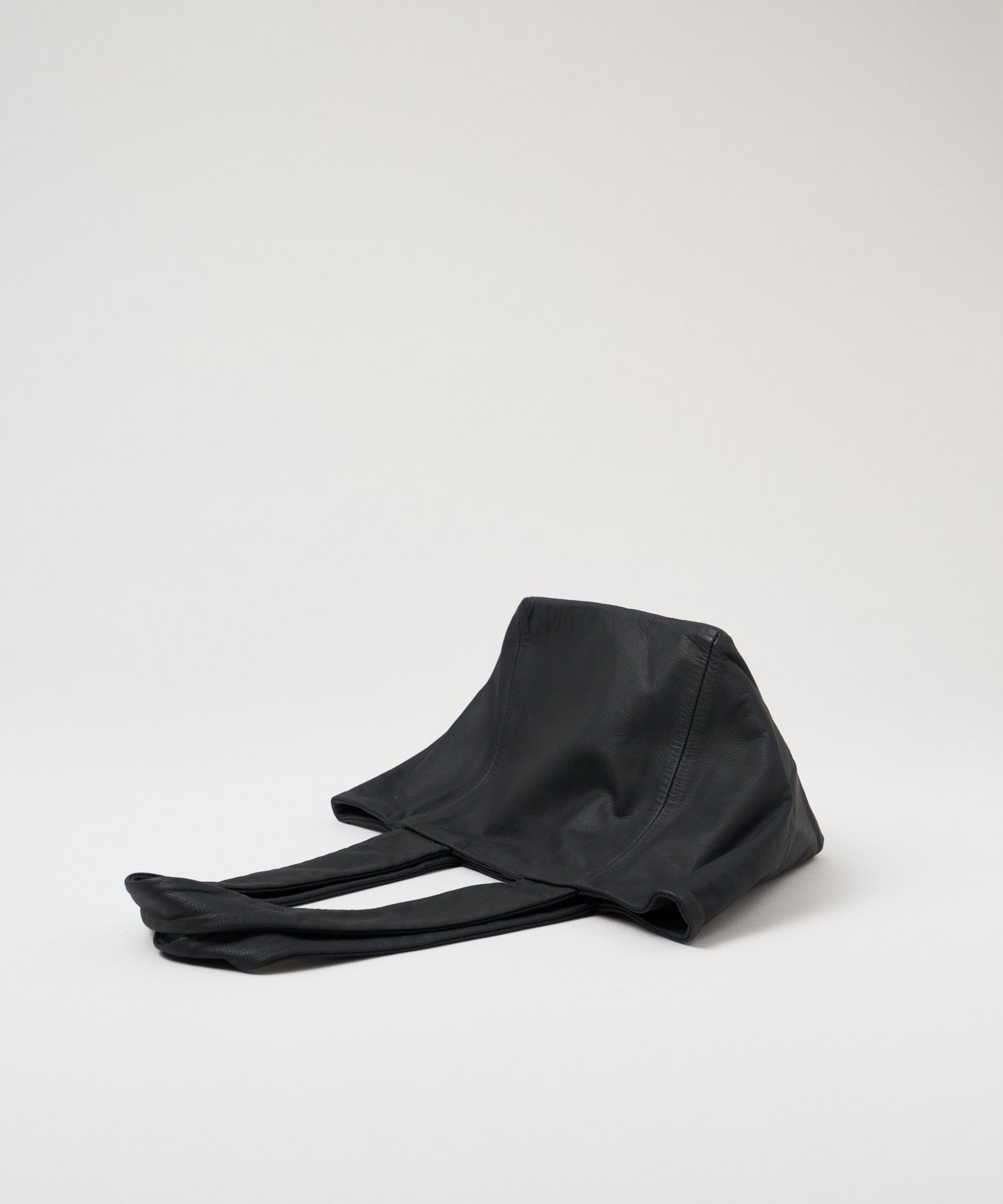 #11/ 手提包 (黑色) / 山羊皮 "BARE" 