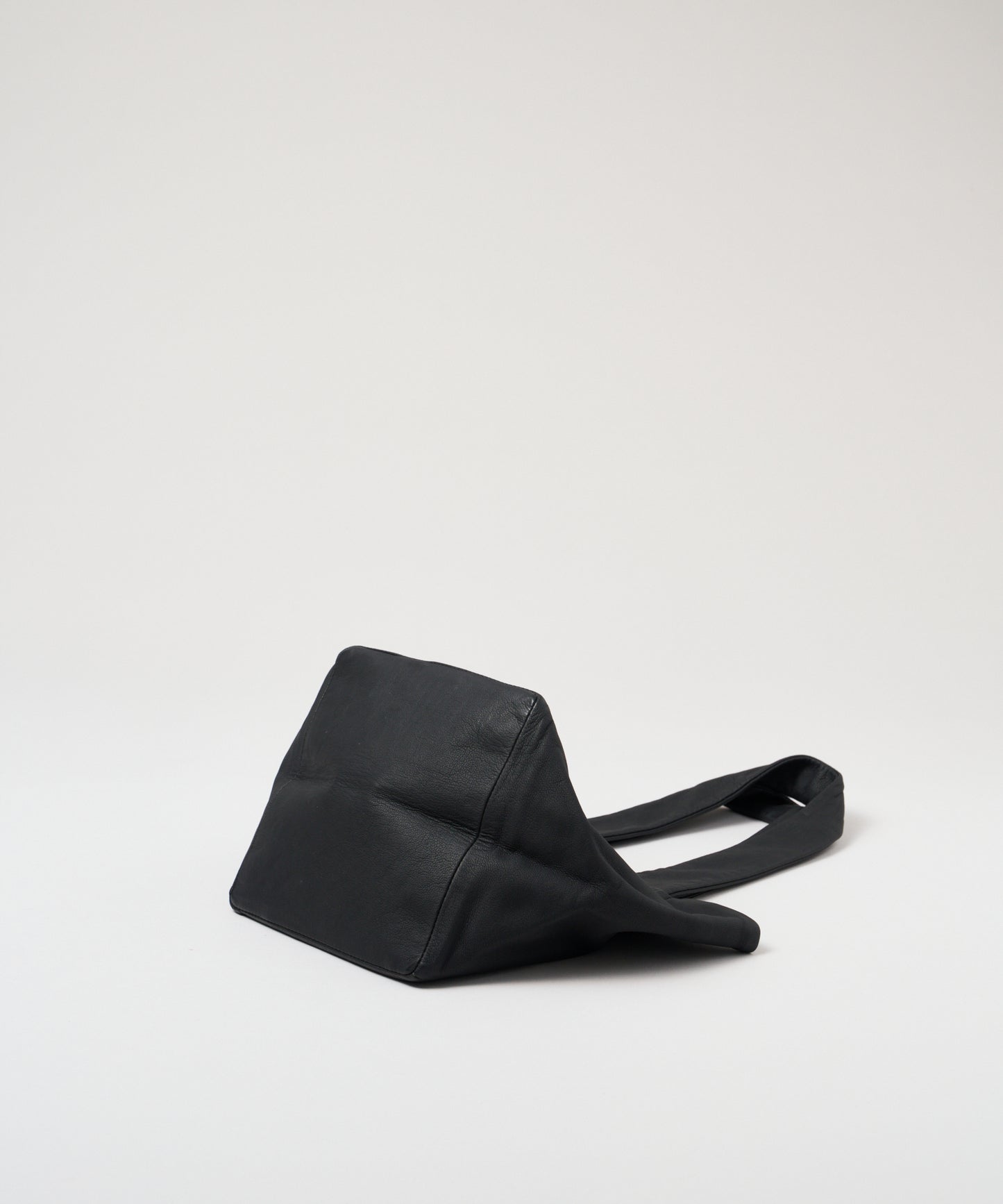 #11/ 手提包 (黑色) / 山羊皮 "BARE" 