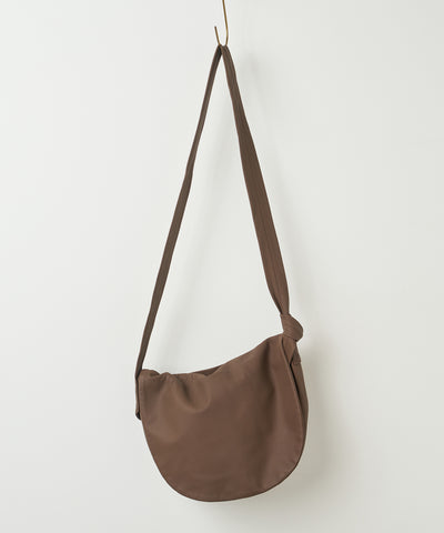 #11/ 圓形單肩包 S （深棕色）/ 山羊皮“BARE”