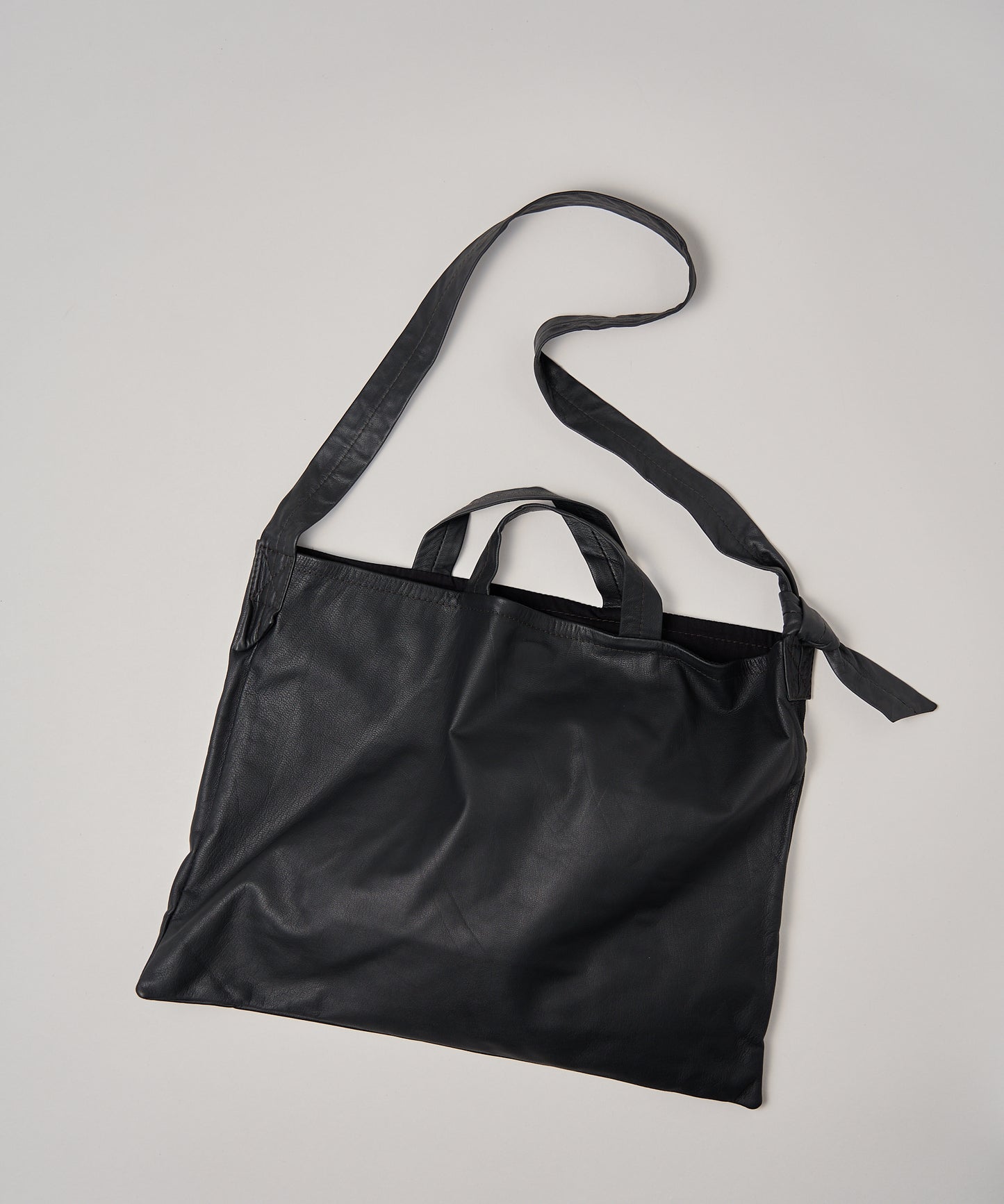 #11/ 2way Square shoulder bag M (black)  / goatskin "BARE"