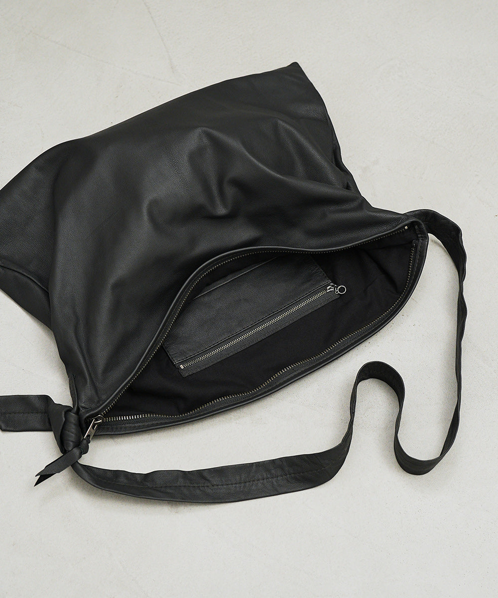10%off , LIMITED 5/6＞Square shoulder bag /top-zipper（olive 