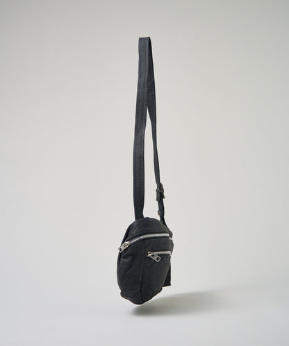 Round sling bag（black） / goatskin "BARE"