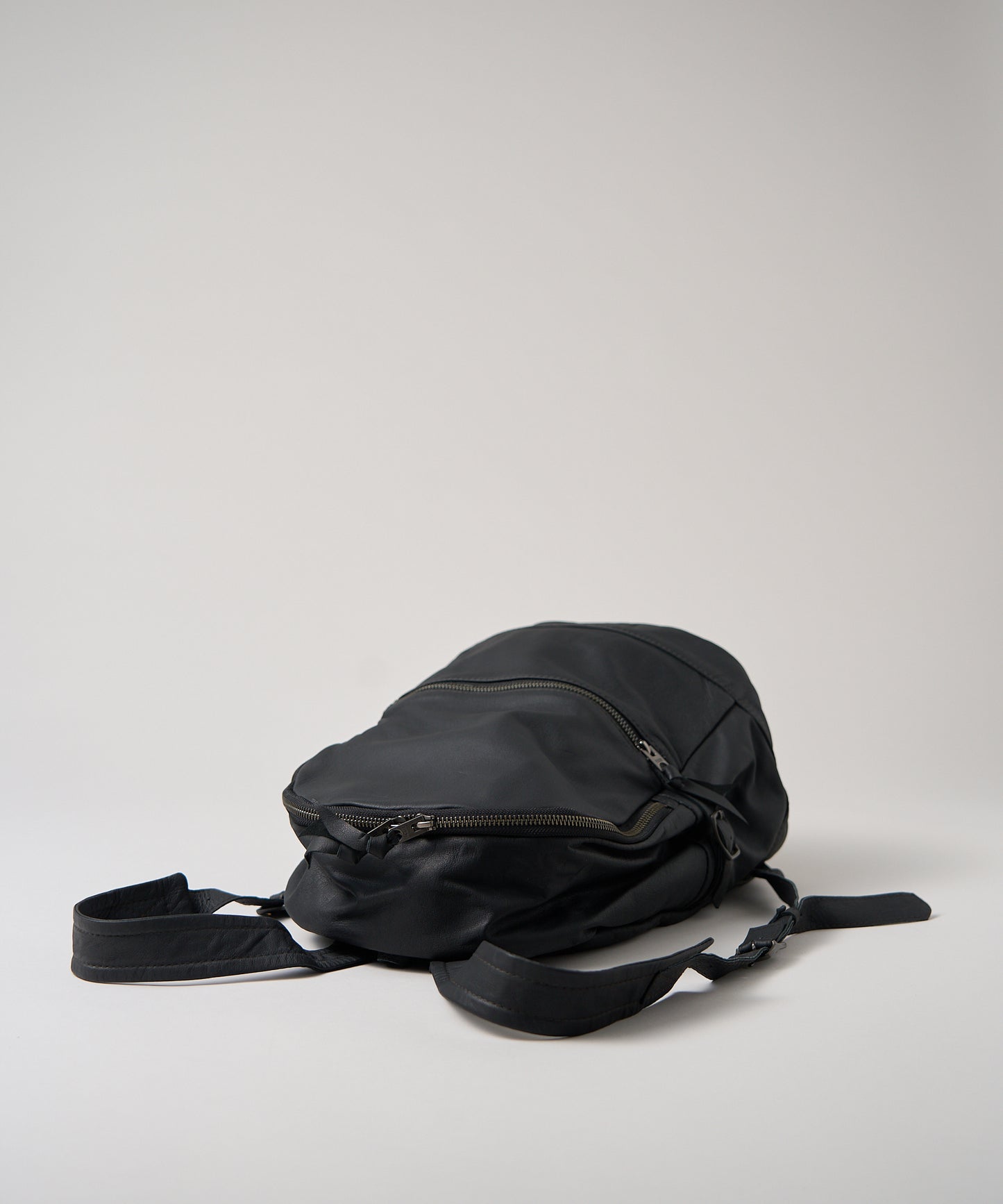 Daily backpack（black） / goatskin "BARE"