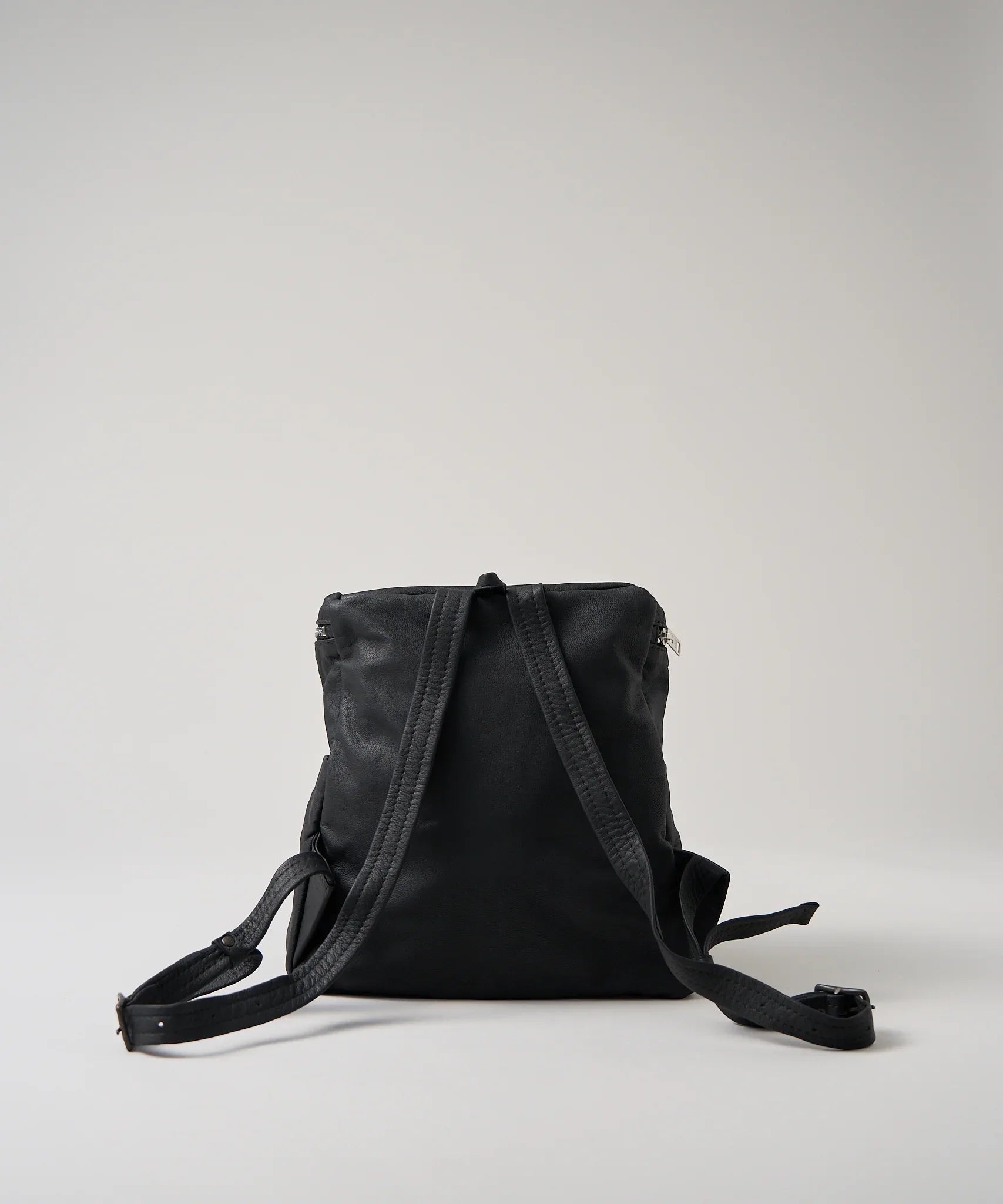 black leather box backpack REN / Tokyo 】Soft Goat Leather Box-Shaped Backpack