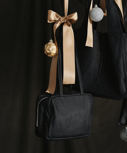 #11/ Slouchy Box Bag S（黑色）/ 山羊皮“BARE”