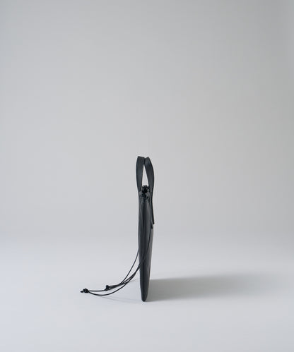 Nes-tote (black) / goatskin "STILL"