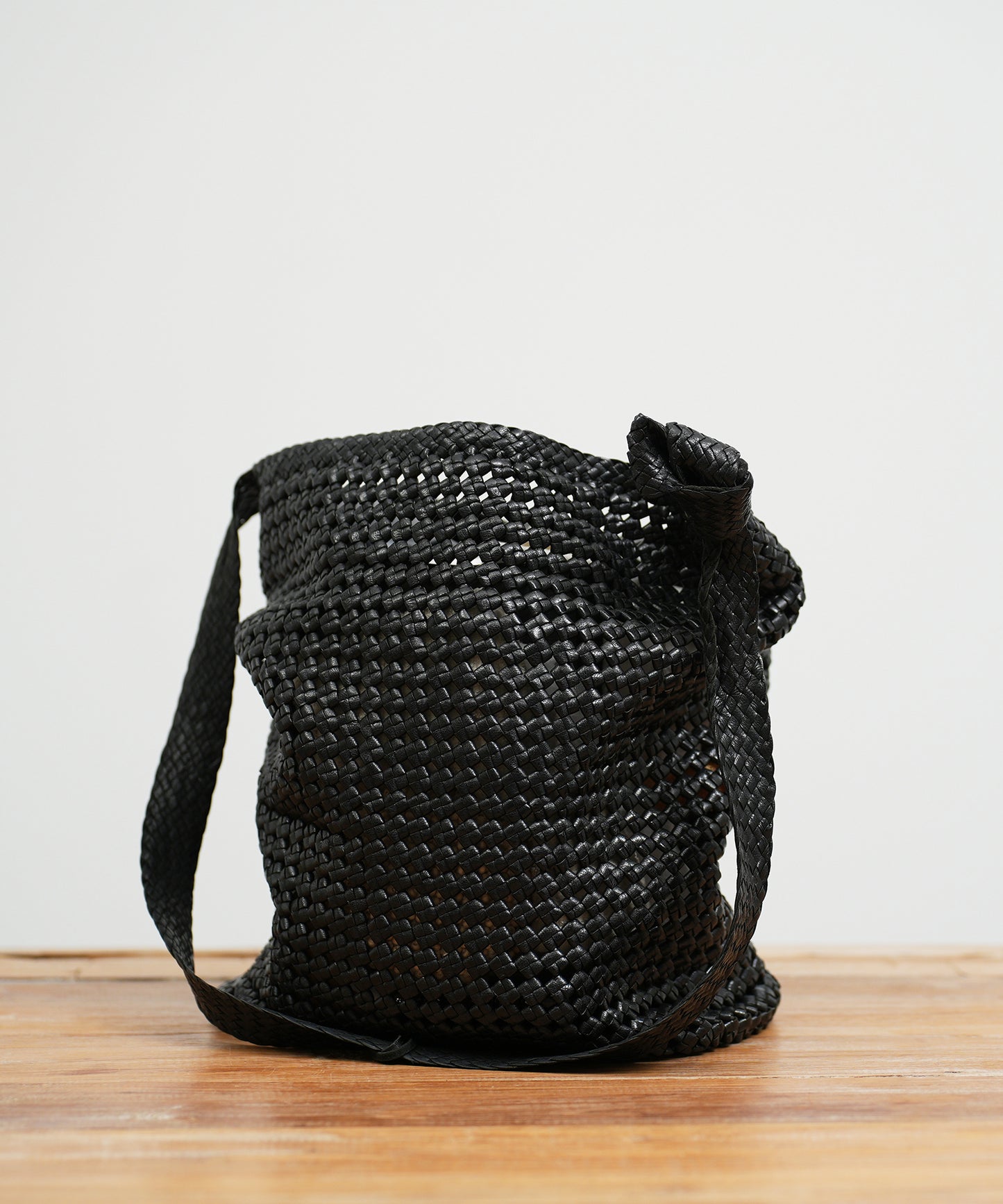 Box shoulder bag - Black / goatskin Goat mesh