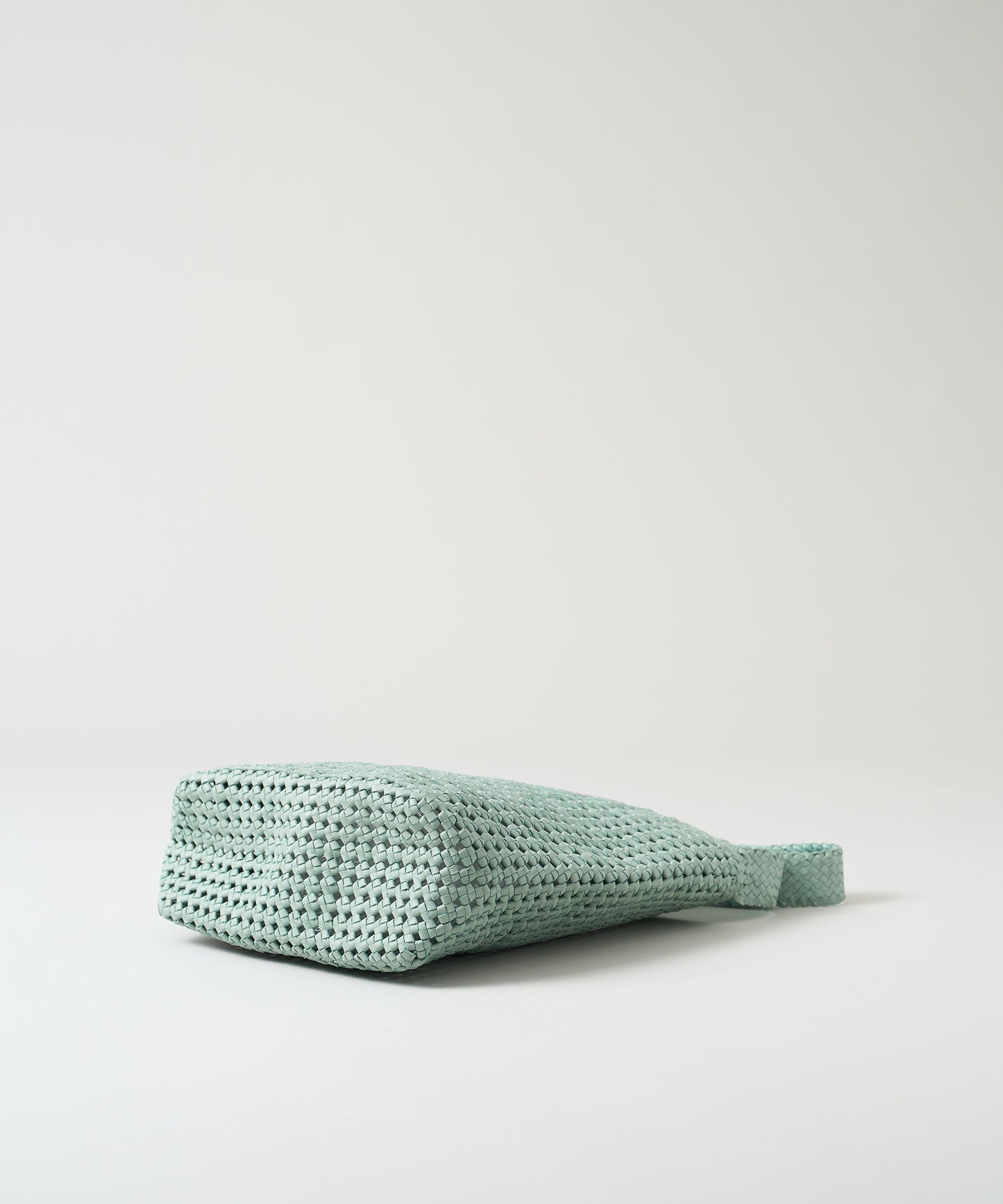 #16/ Box shoulder bag (sage green) / goatskin "GOAT MESH "