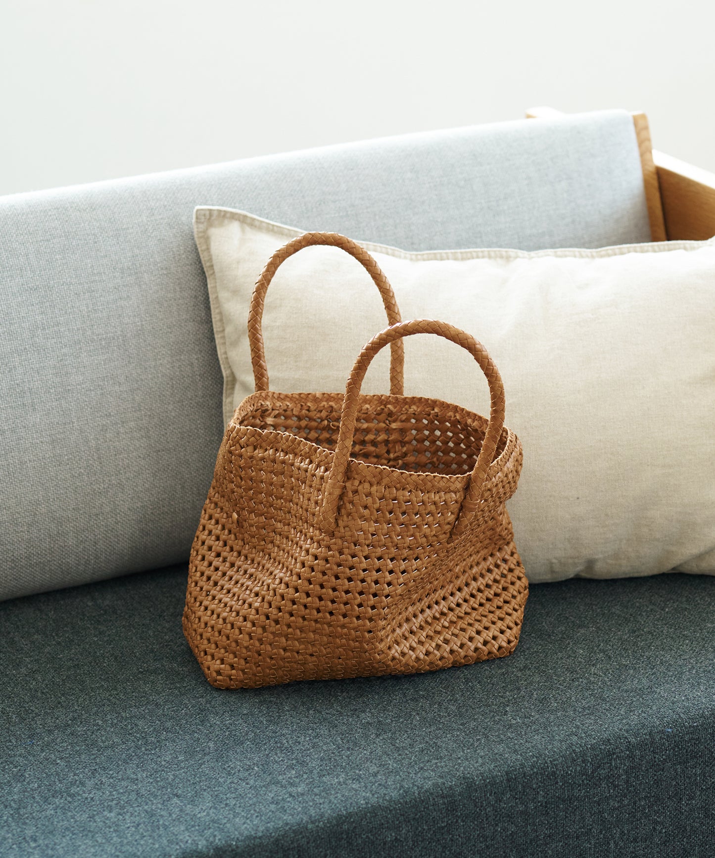 Basket tote bag S - Camel / goatskin Goat mesh