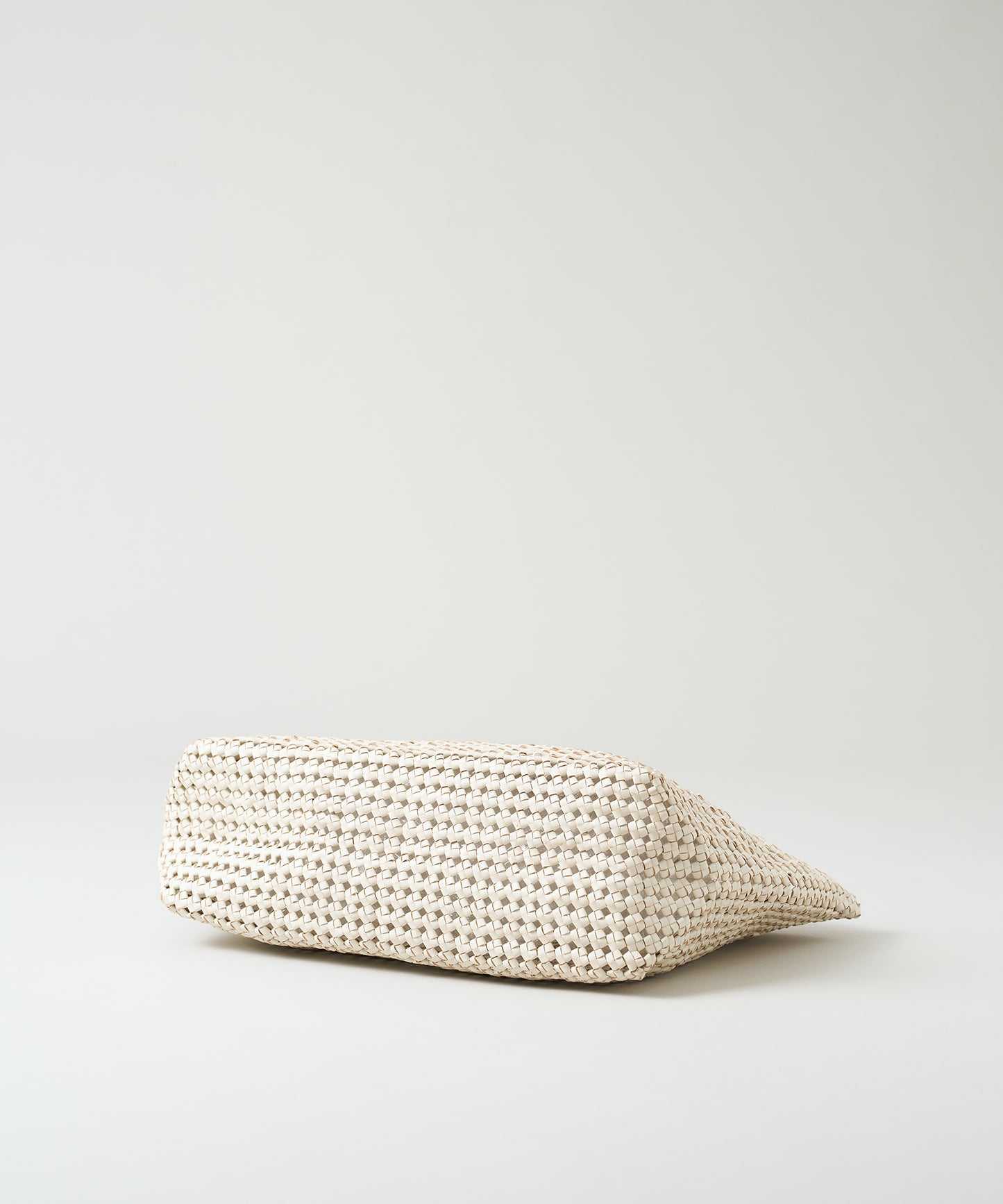 #16/ Basket tote bag M (oatmeal) / goatskin "GOAT MESH "