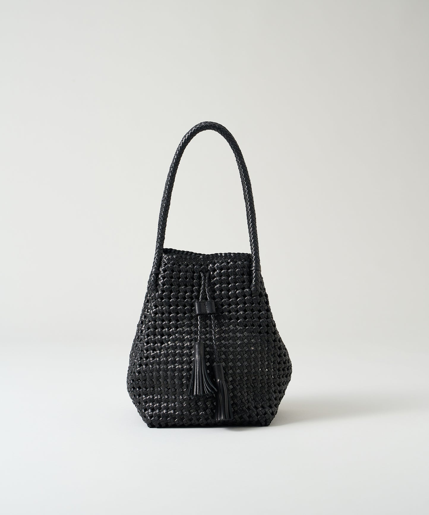 #16/ Tassel tote bag (black) / goatskin "GOAT MESH "