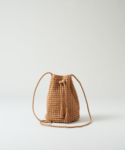 #16/ Tassel bottle shoulder (camel) / goatskin "GOAT MESH "