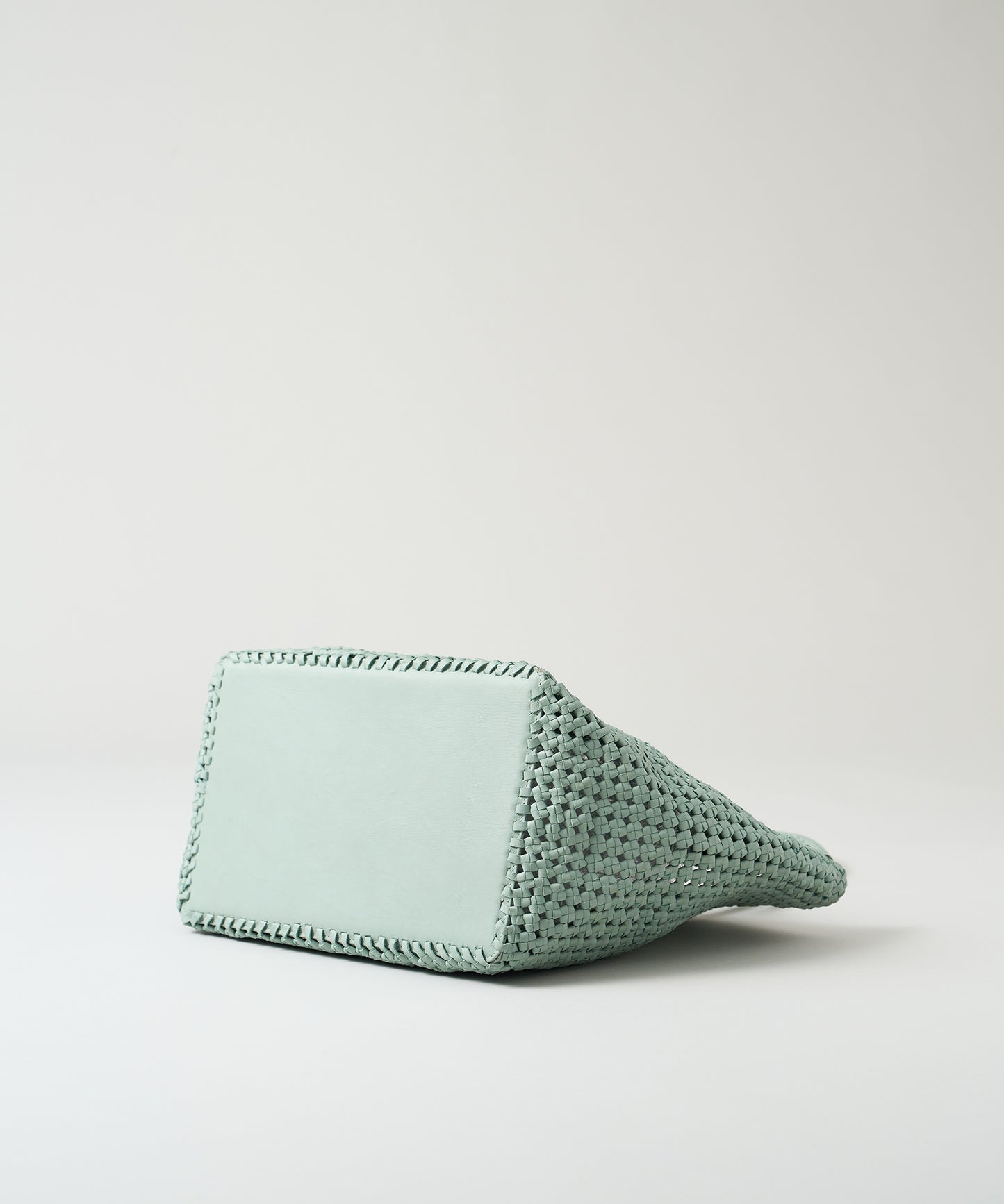 #16/ Book carry (sage green) / goatskin "GOAT MESH"