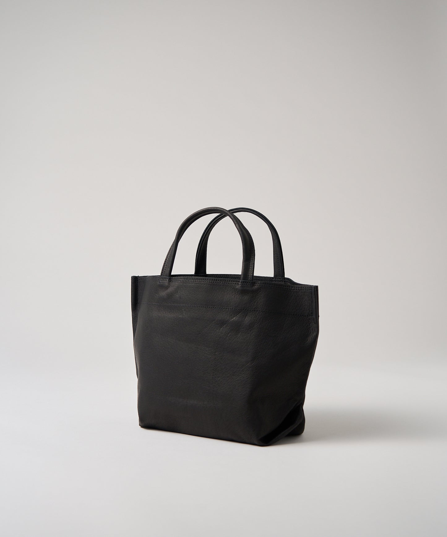 #30/ Lunch bag S (black) / pigskin "HALLIE"