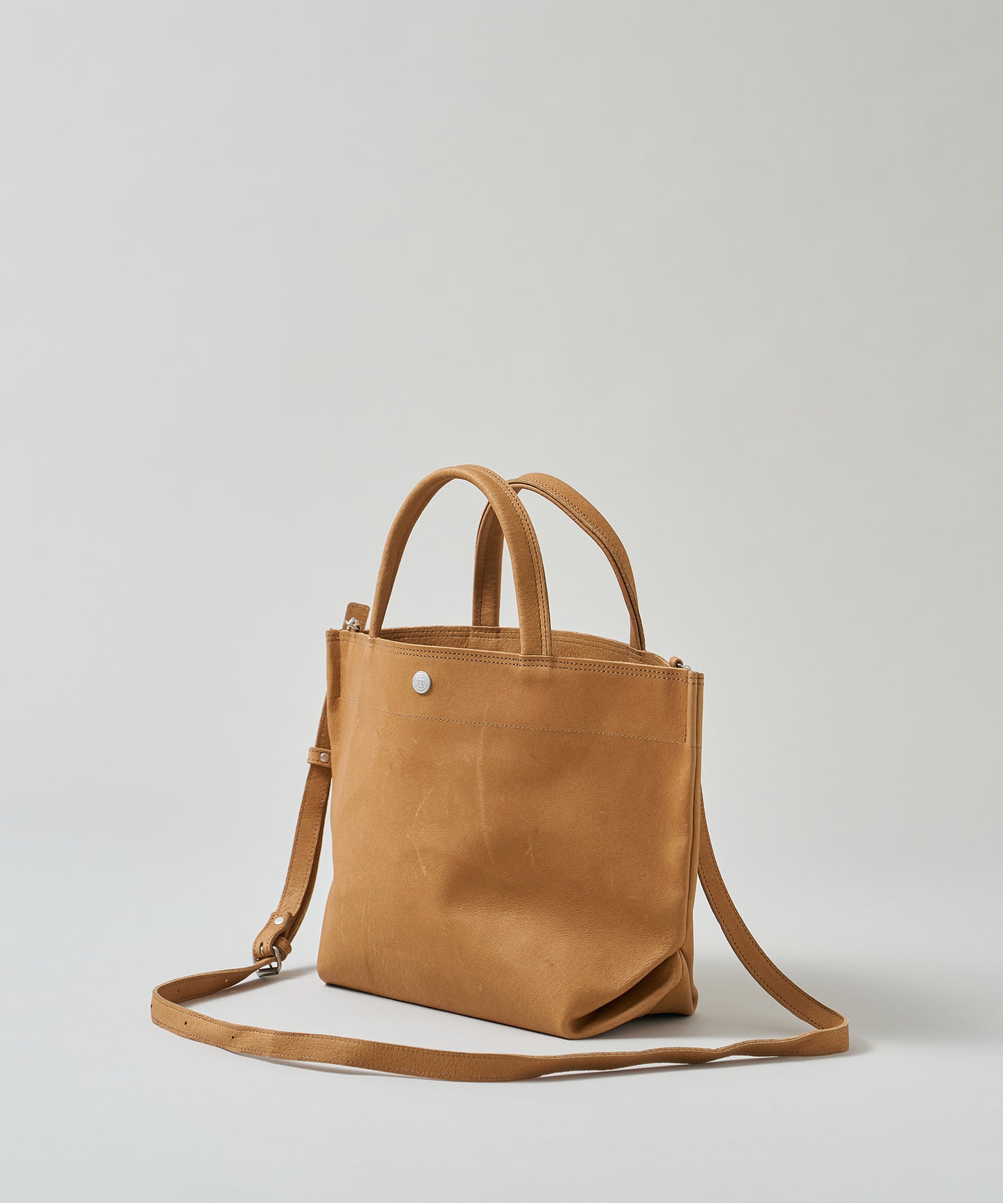 #30/ Lunch bag S_carry light (camel) / pigskin "HALLIE"