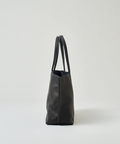 Wide tote bag M - Black / pigskin Hallie