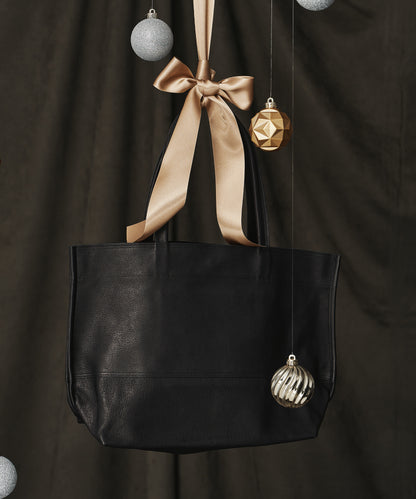 #30 / Wide tote L (black) / pigskin "HALLIE"
