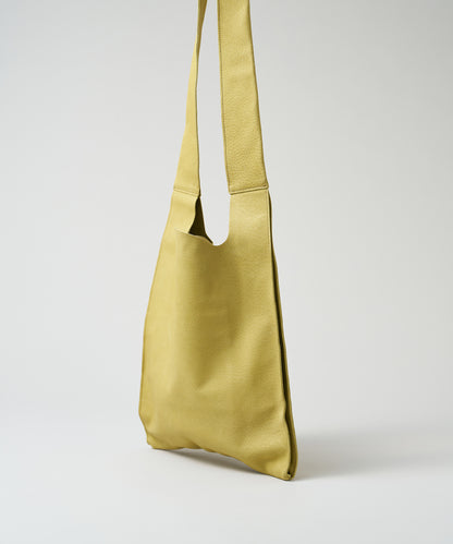 Reji bukuro shoulder - pistachio yellow / pigskin Hallie