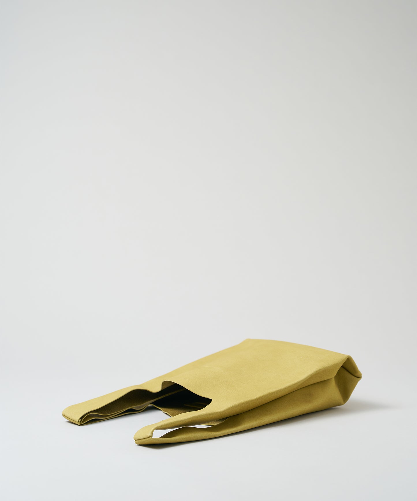 Reji bukuro - pistachio yellow / pigskin Hallie