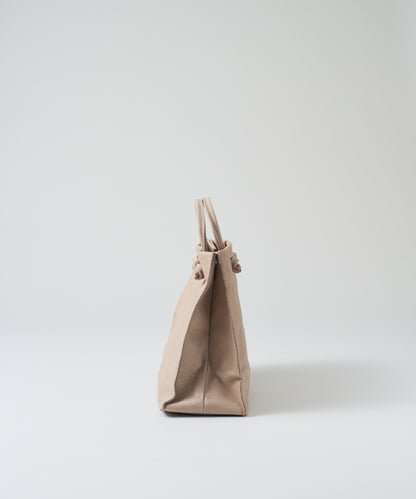 #30 / 日間購物者 / 豬皮“HALLIE”