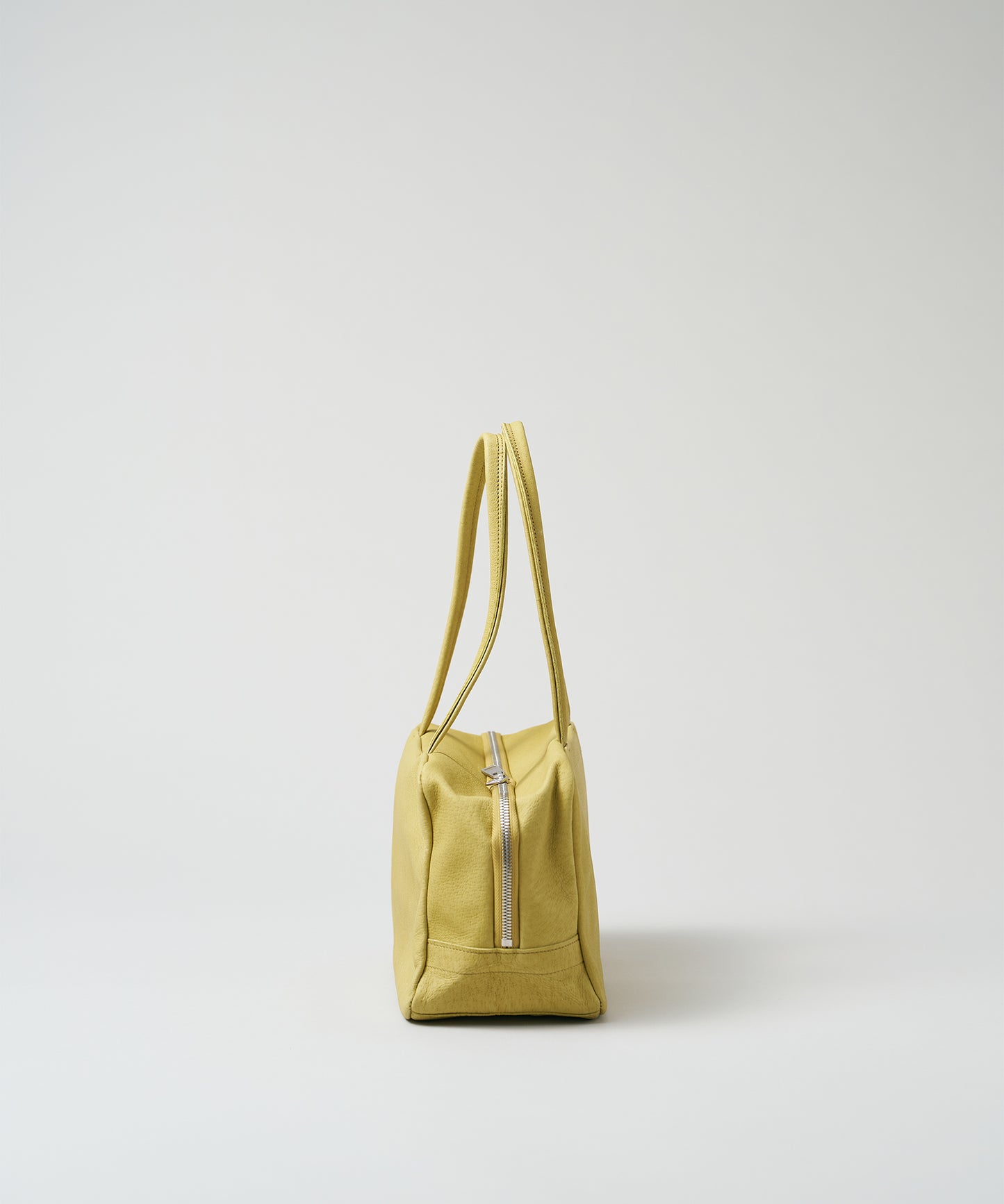 Square duffel XS - pistachio yellow / pigskin Hallie